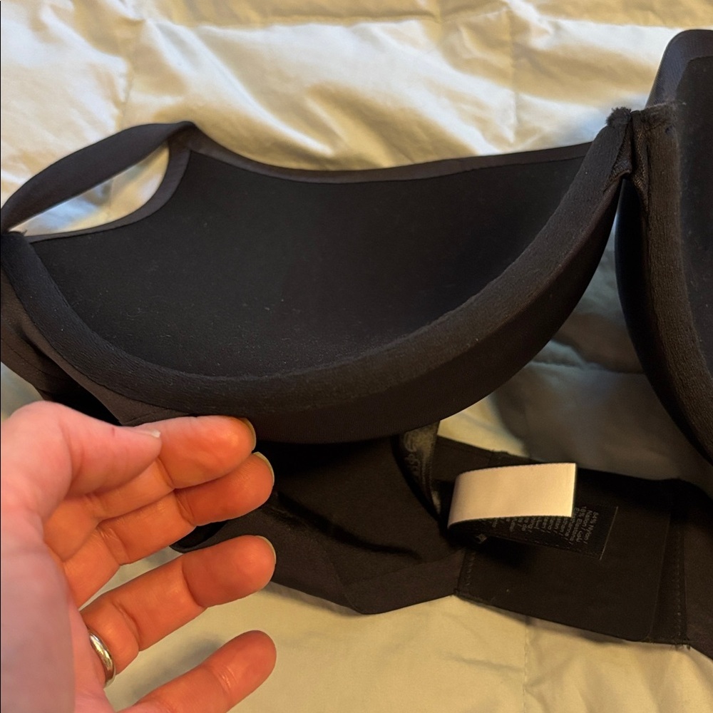 Skims  Black push-up T-Shirt Bra 38C - Picture 5 of 5